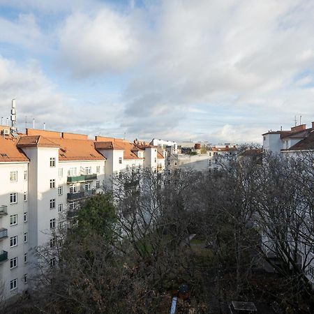 Apartment With A Private Terrace Located Right Near Belvedere Castle, 15 Minutes Away From Stephansdom Wiedeń Zewnętrze zdjęcie